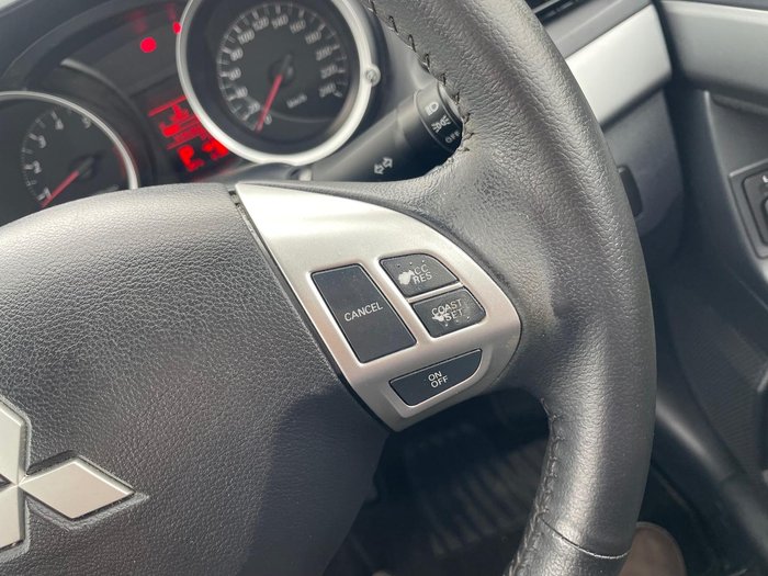 2011 Mitsubishi Lancer SX