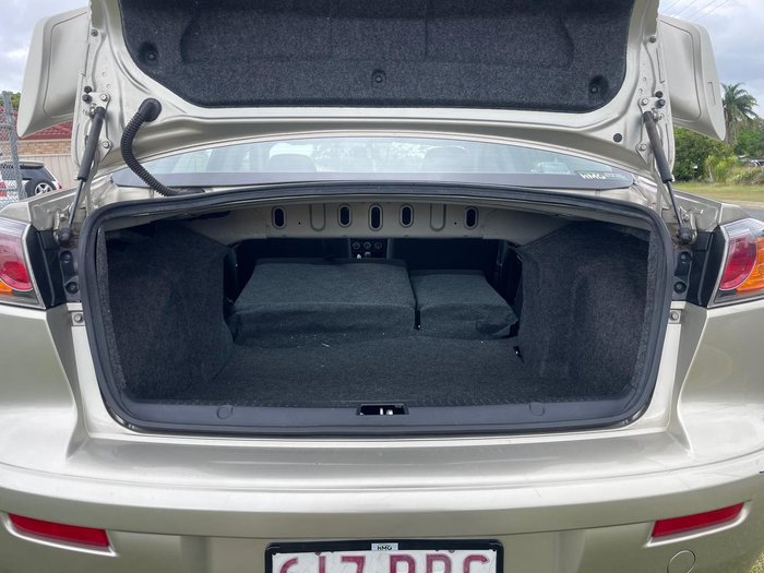 2011 Mitsubishi Lancer SX