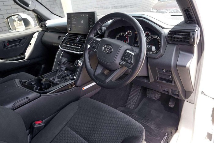 2024 Toyota Landcruiser GXL