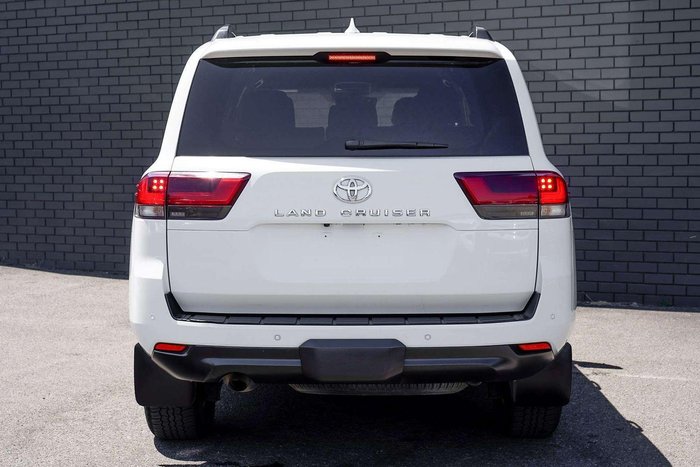 2024 Toyota Landcruiser GXL