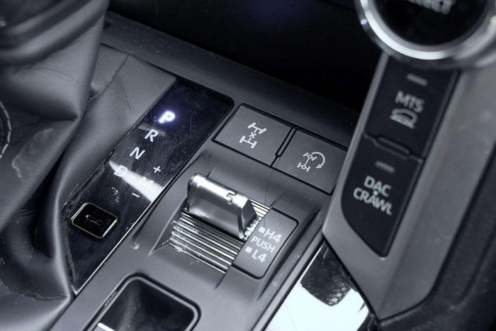 2024 Toyota Landcruiser GXL