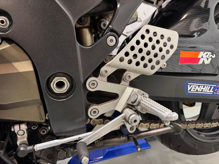 2004 Kawasaki ZX-12R ZX Blue