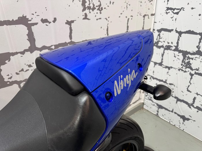 2004 Kawasaki ZX-12R ZX Blue