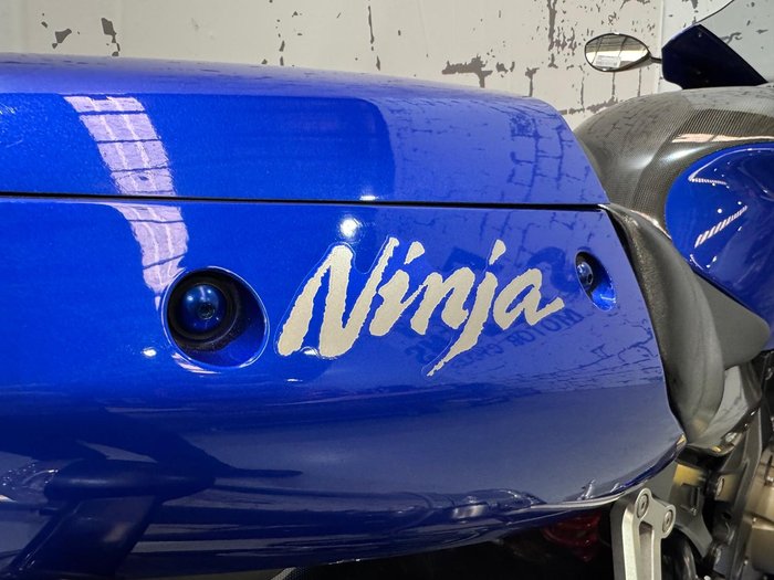 2004 Kawasaki ZX-12R ZX Blue