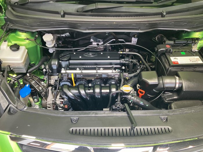 2011 Hyundai i20 Active PB MY11 Electric Green
