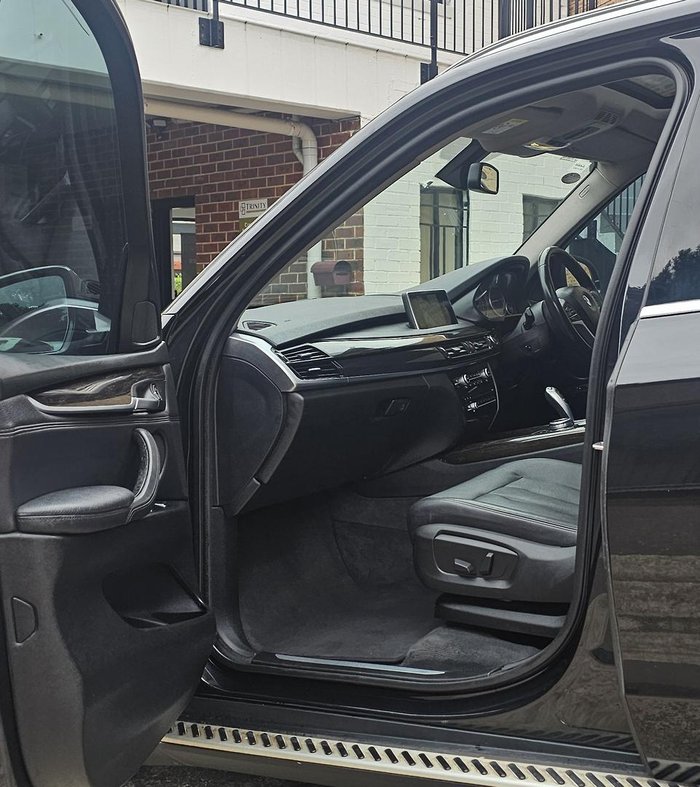 2014 BMW X5 sDrive25d F15 Black Sapphire
