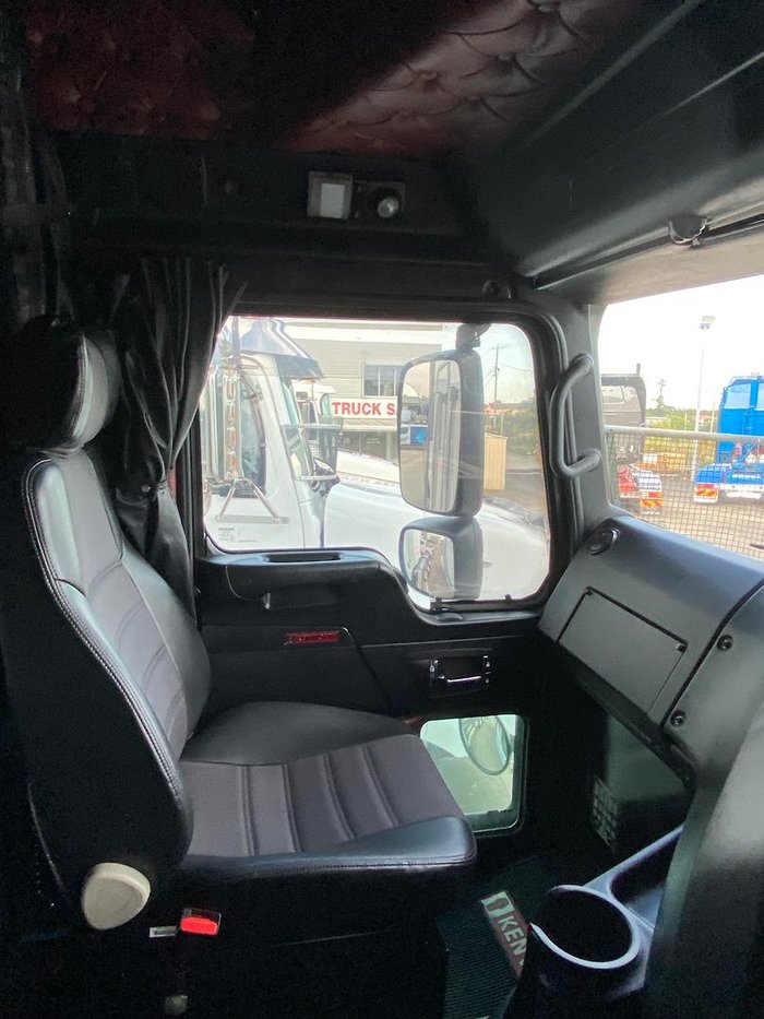 2021 Kenworth K200