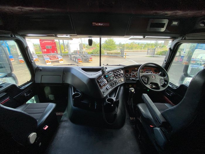 2021 Kenworth K200