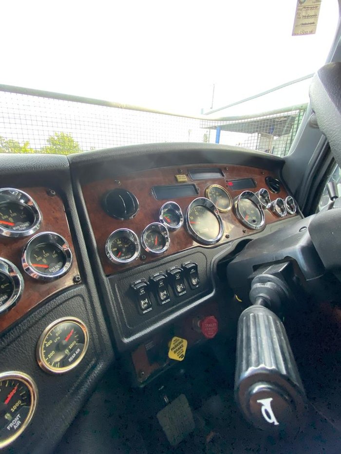 2021 Kenworth K200
