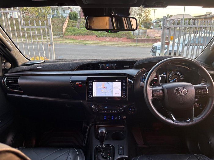 2022 Toyota Hilux Rugged X