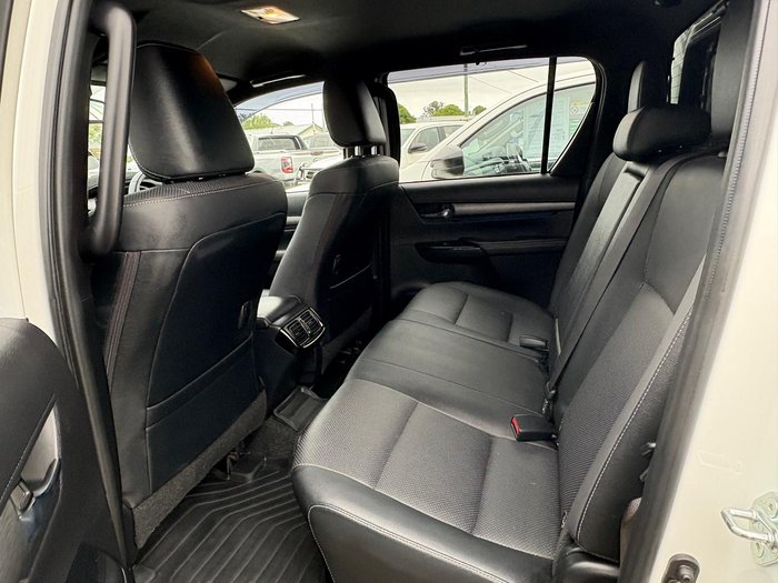 2022 Toyota Hilux Rugged X