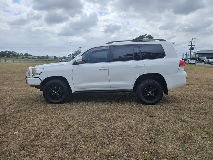 2017 Toyota Landcruiser VX