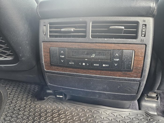 2017 Toyota Landcruiser VX