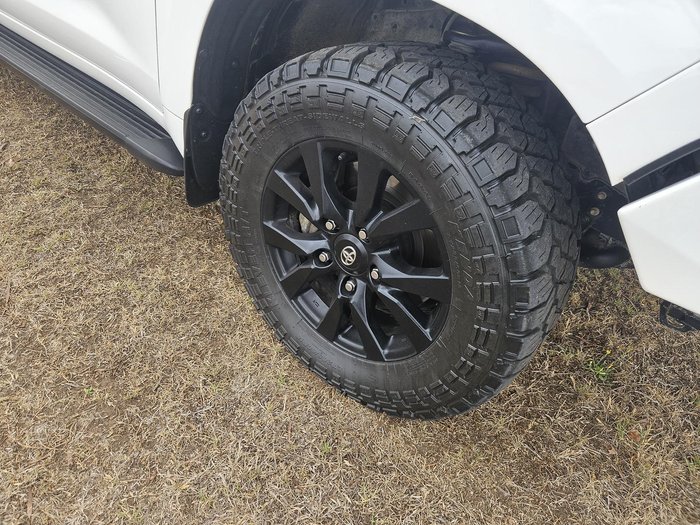 2017 Toyota Landcruiser VX