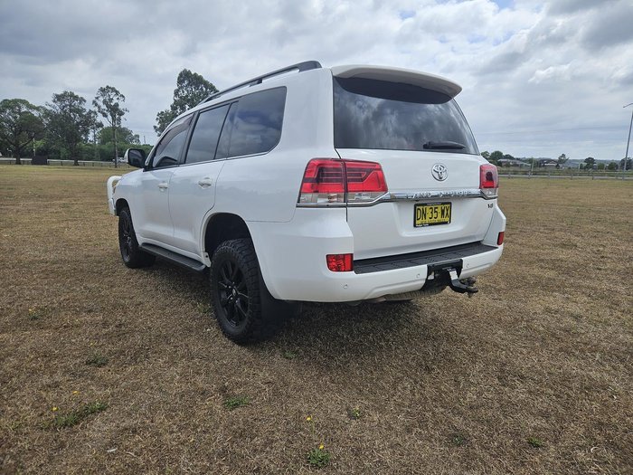 2017 Toyota Landcruiser VX