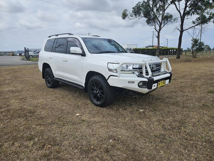 2017 Toyota Landcruiser VX