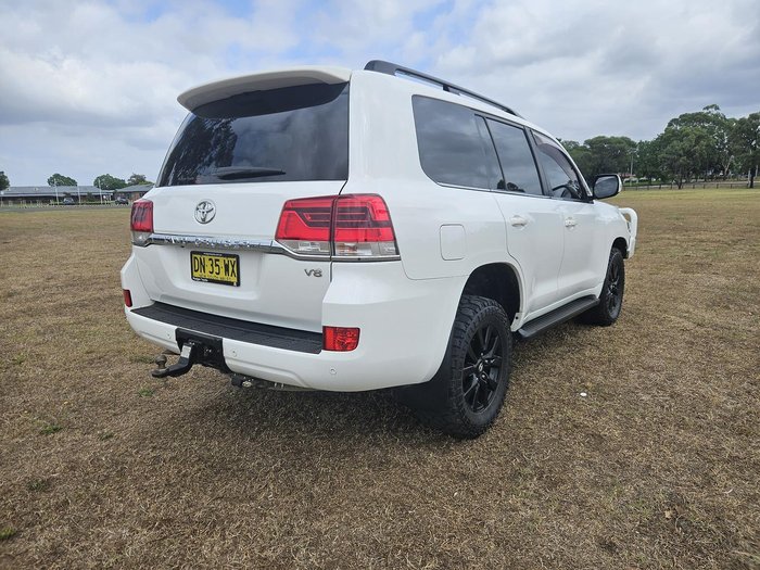 2017 Toyota Landcruiser VX