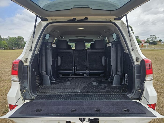 2017 Toyota Landcruiser VX