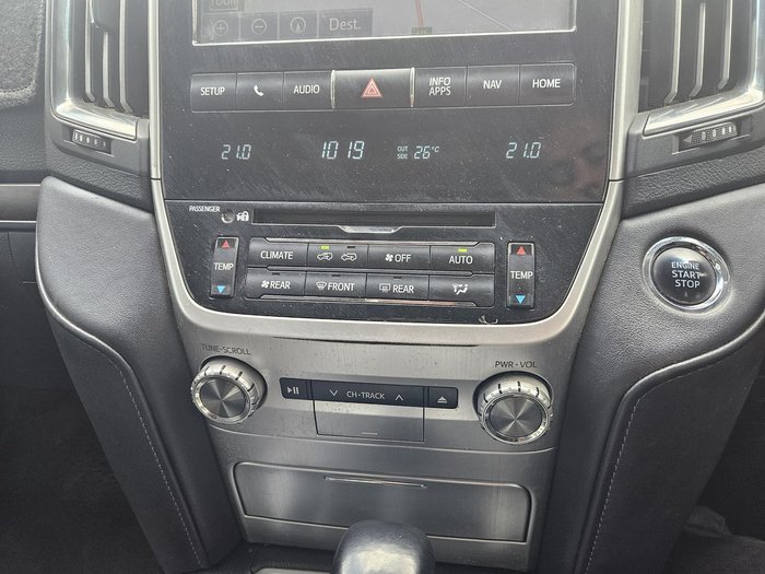 2017 Toyota Landcruiser VX