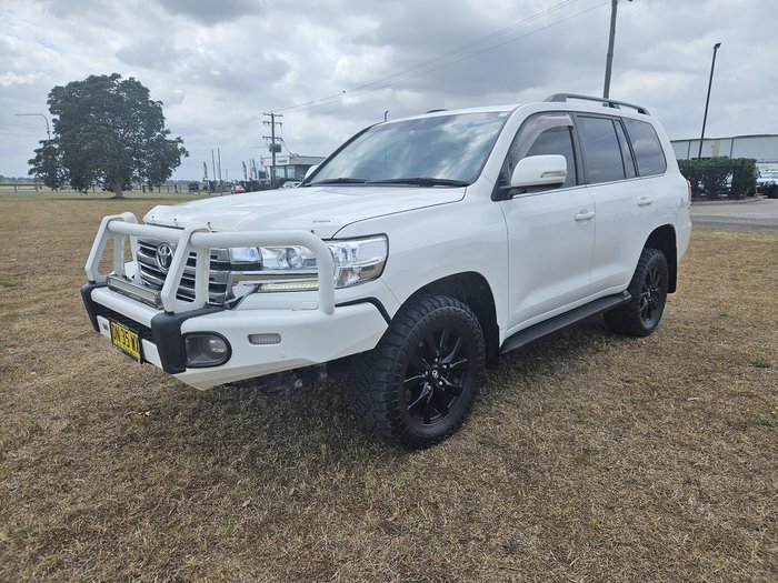 2017 Toyota Landcruiser VX