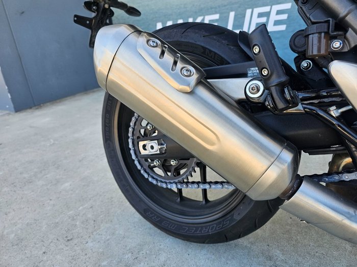 2025 Triumph SPEED 400 Black