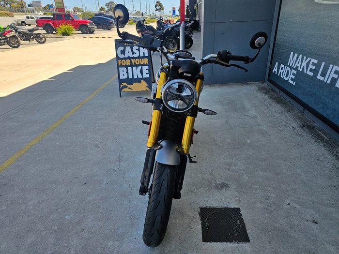 2025 Triumph SPEED 400 Black