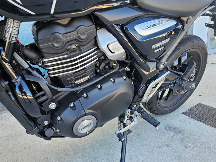 2025 Triumph SPEED 400 Black