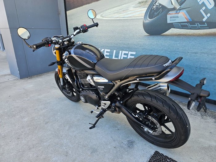 2025 Triumph SPEED 400 Black