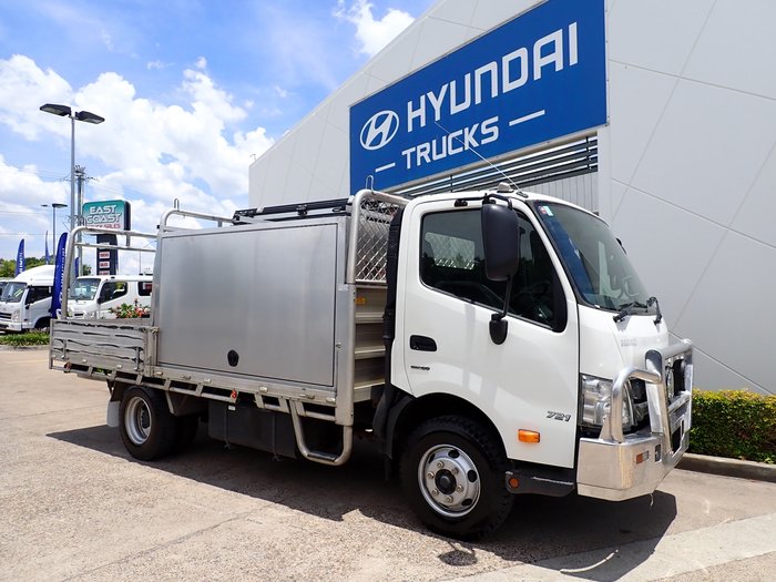 2021 HINO DUTRO 721