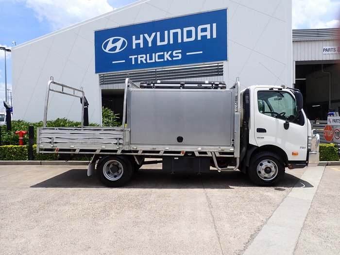 2021 HINO DUTRO 721