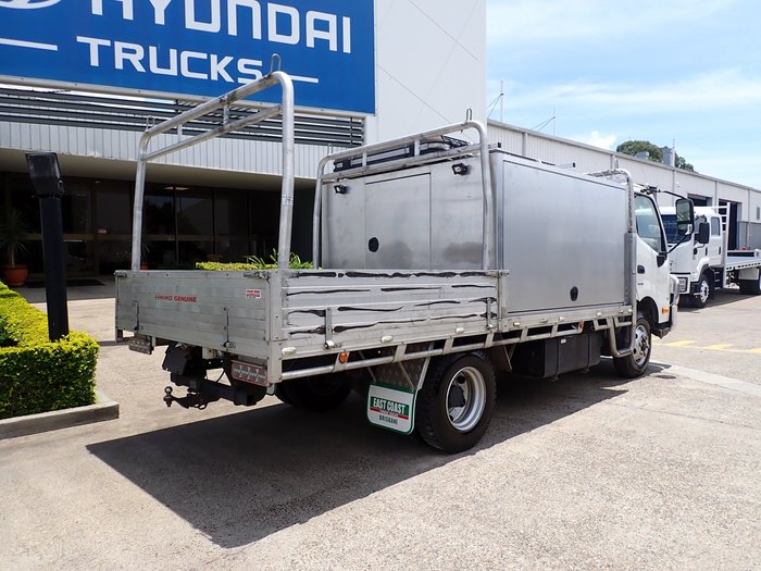 2021 HINO DUTRO 721