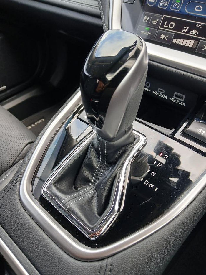 2025 Subaru Outback AWD Touring XT