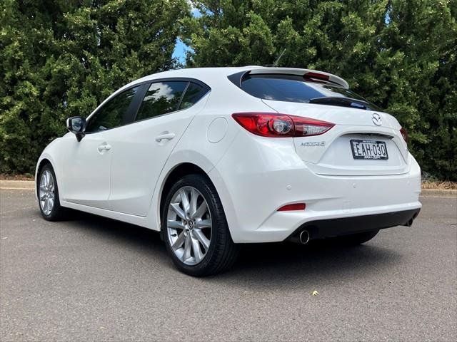 2018 Mazda 3 SP25