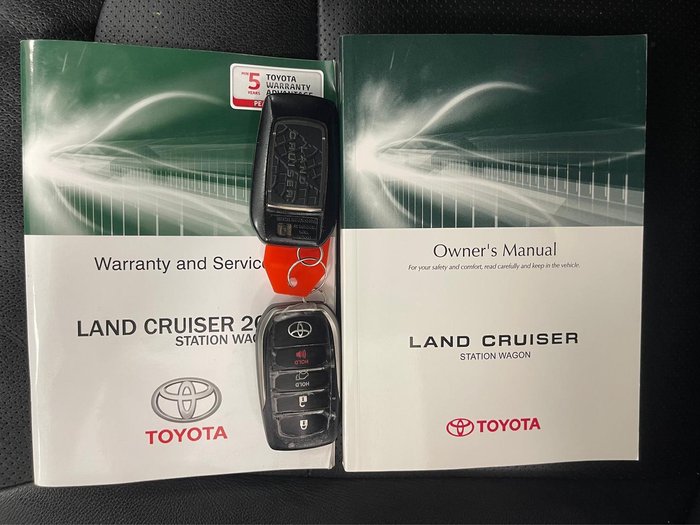 2019 Toyota Landcruiser Sahara VDJ200R 4X4 Dual Range Crystal Pearl