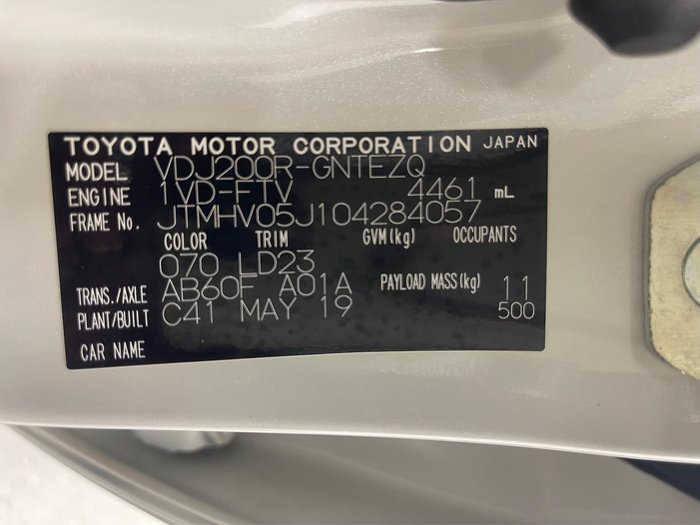 2019 Toyota Landcruiser Sahara VDJ200R 4X4 Dual Range Crystal Pearl