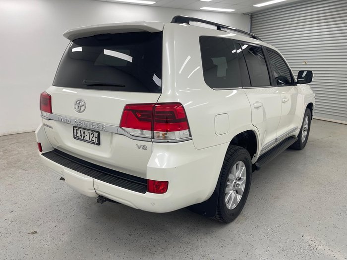 2019 Toyota Landcruiser Sahara VDJ200R 4X4 Dual Range Crystal Pearl