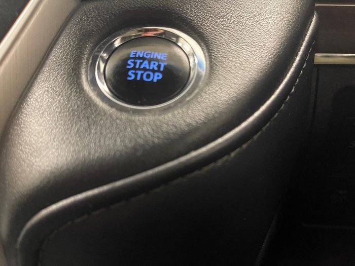 2019 Toyota Landcruiser Sahara VDJ200R 4X4 Dual Range Crystal Pearl