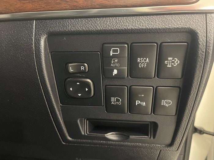 2019 Toyota Landcruiser Sahara VDJ200R 4X4 Dual Range Crystal Pearl