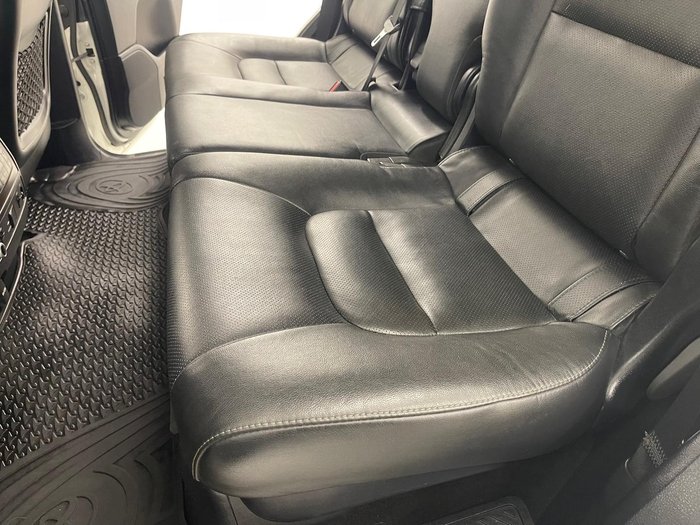 2019 Toyota Landcruiser Sahara VDJ200R 4X4 Dual Range Crystal Pearl