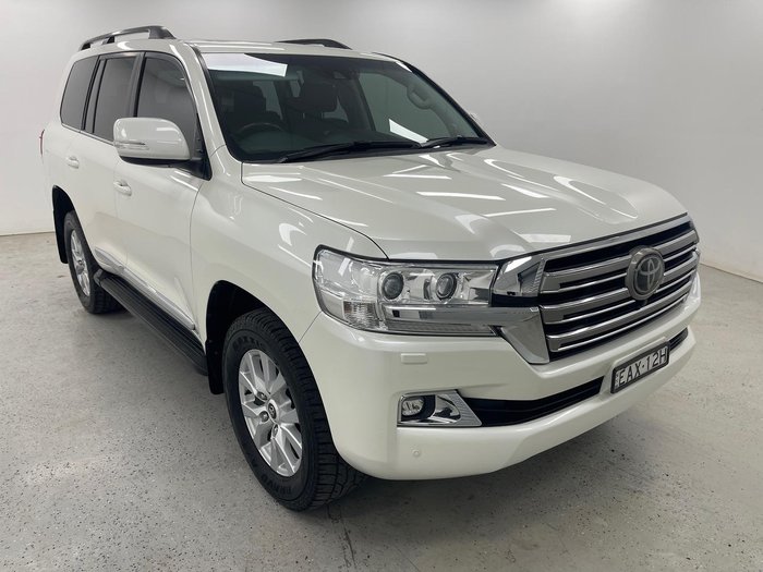2019 Toyota Landcruiser Sahara VDJ200R 4X4 Dual Range Crystal Pearl