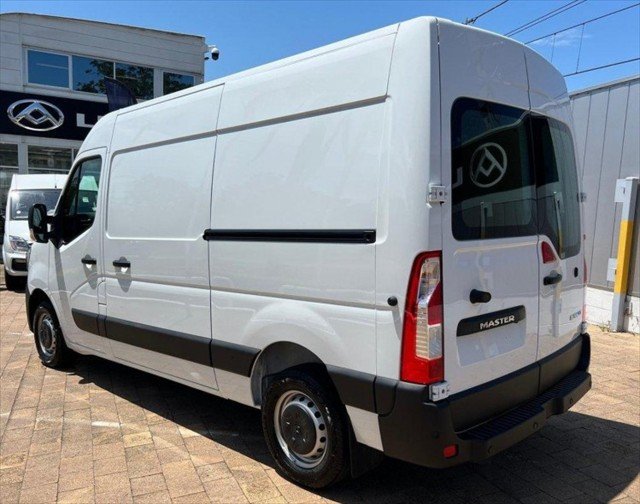 2025 Renault Master Pro 110kW