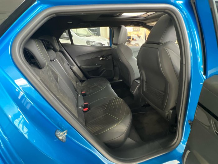 2024 Peugeot 2008 GT Hybrid