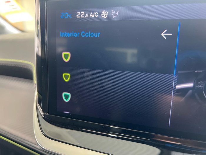 2024 Peugeot 2008 GT Hybrid