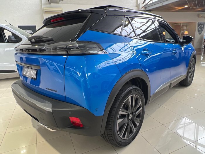 2024 Peugeot 2008 GT Hybrid