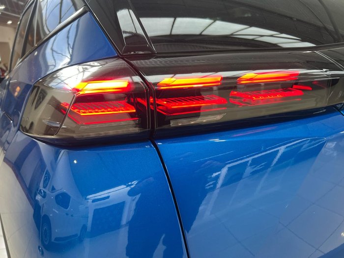 2024 Peugeot 2008 GT Hybrid