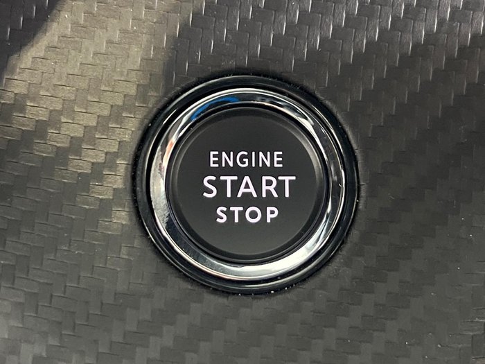 2024 Peugeot 2008 GT Hybrid