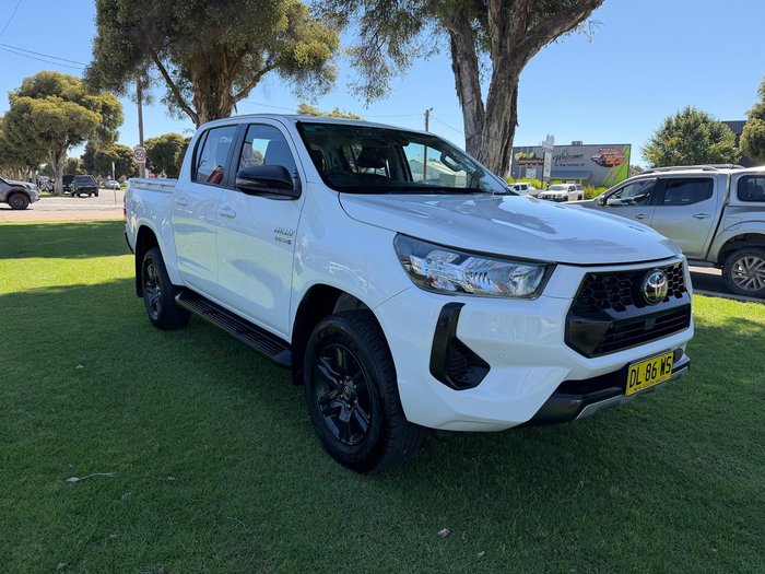 2024 Toyota Hilux
