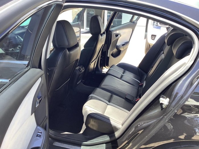 2016 Holden Calais V