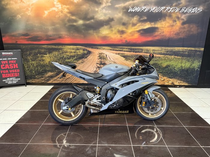 2008 Yamaha YZF-R6 BLUE