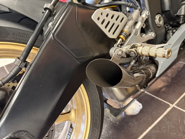 2008 Yamaha YZF-R6 BLUE